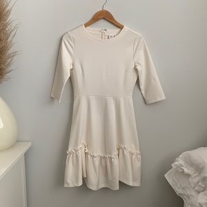 GAP womens dress with ruffle hem.
